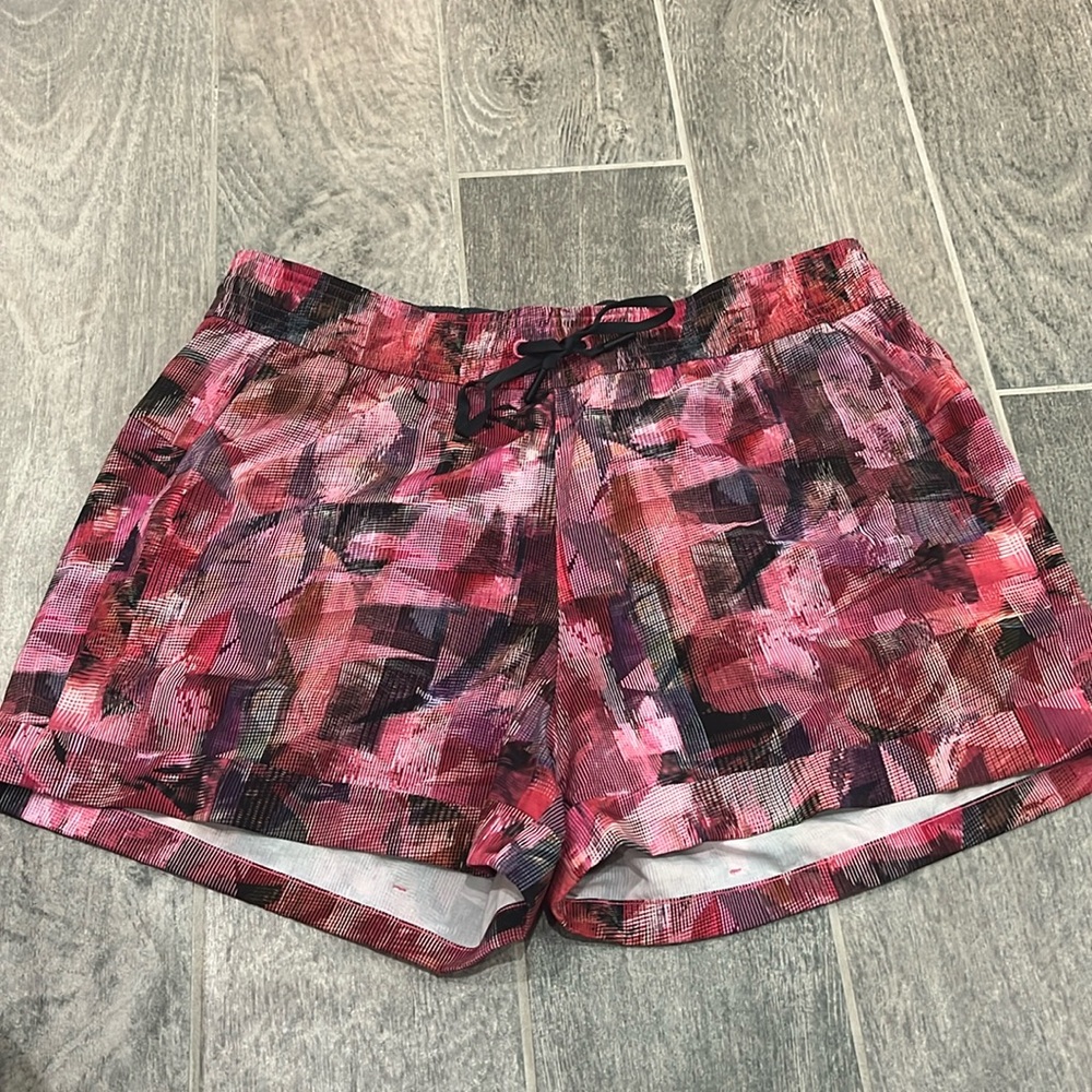 Lululemon SPRING BREAK AWAY SHORT *3"
